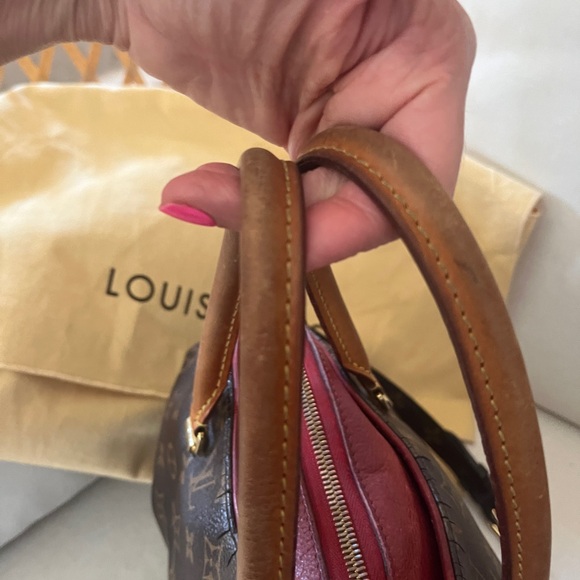 Louis Vuitton Pallas Handbag - Picture 7 of 16